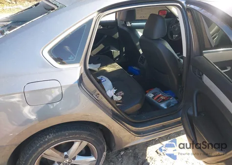 2013 Volkswagen Passat 2.5L Se from USA, damaged, VIN 1VWBH7A31DC002098